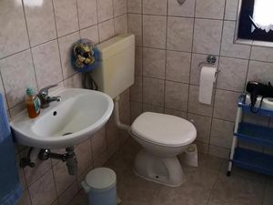 24015844-Ferienwohnung-4-Biograd Na Moru-300x225-5