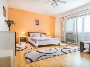 23928777-Ferienwohnung-4-Biograd Na Moru-300x225-5