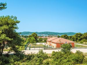 23730089-Ferienwohnung-4-Biograd Na Moru-300x225-1