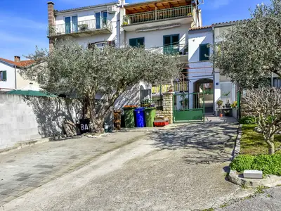 Ferienwohnung für 4 Personen (70 m²) in Biograd Na Moru 1/10