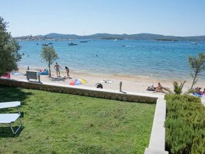 24033432-Ferienwohnung-6-Biograd Na Moru-300x225-2