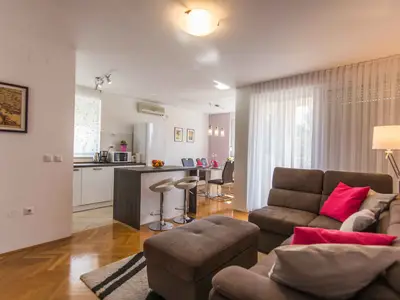 Ferienwohnung für 4 Personen (54 m²) in Biograd Na Moru 5/10