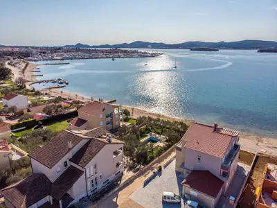 Ferienwohnung für 6 Personen (90 m²) in Biograd Na Moru 1/10