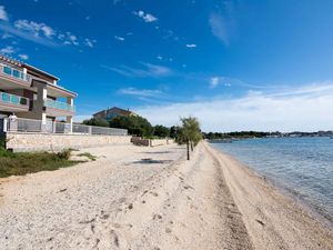 24033507-Ferienwohnung-6-Biograd Na Moru-300x225-4