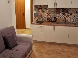 24017893-Ferienwohnung-4-Biograd Na Moru-300x225-2