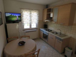 24045194-Ferienwohnung-3-Biograd Na Moru-300x225-1