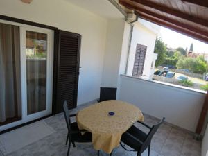 24045194-Ferienwohnung-3-Biograd Na Moru-300x225-4