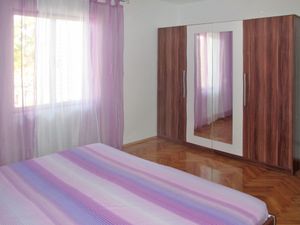 23846177-Ferienwohnung-7-Biograd Na Moru-300x225-0