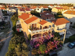 Ferienwohnung mit Schlafzimmer (90 m&sup2;) in Biograd Na Moru