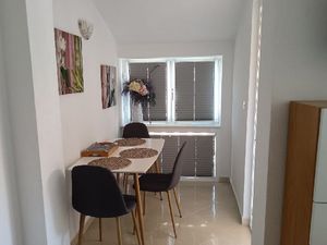 22235073-Ferienwohnung-0-Biograd Na Moru-300x225-2