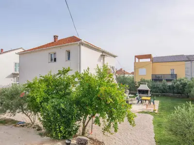 Ferienwohnung für 8 Personen (100 m²) in Biograd Na Moru 9/10