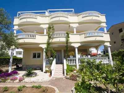 Ferienwohnung für 5 Personen (120 m²) in Biograd Na Moru 2/10