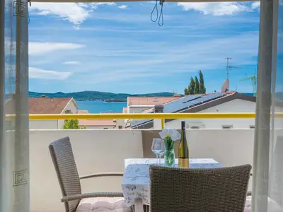 Ferienwohnung für 4 Personen (40 m²) in Biograd Na Moru 1/10