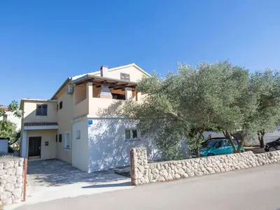 Ferienwohnung für 4 Personen (57 m²) in Biograd Na Moru 1/10