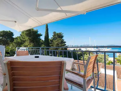 Ferienwohnung für 5 Personen (75 m²) in Biograd Na Moru 2/10