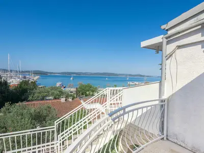 Ferienwohnung für 5 Personen (75 m²) in Biograd Na Moru 3/10