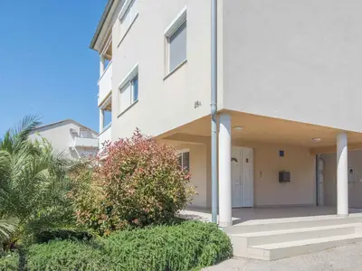 Ferienwohnung für 2 Personen (49 m²) in Biograd Na Moru 5/10