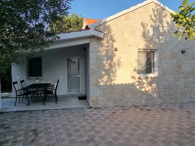 Ferienwohnung für 5 Personen (50 m²) in Biograd Na Moru 3/10