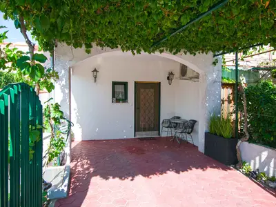 Ferienwohnung für 2 Personen (30 m²) in Biograd Na Moru 3/10