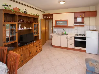 Ferienwohnung für 4 Personen (50 m²) in Biograd Na Moru 6/10