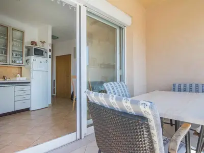 Ferienwohnung für 4 Personen (64 m²) in Biograd Na Moru 3/10
