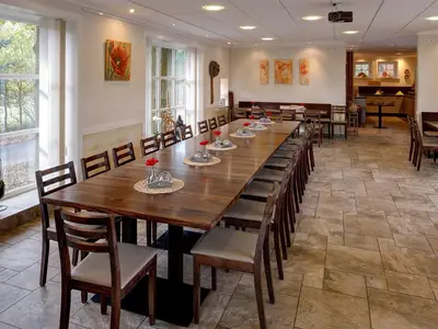 Cafe Innen