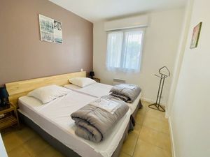 22312753-Ferienwohnung-4-Biscarrosse-300x225-4