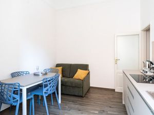 23973571-Ferienwohnung-4-Bisceglie-300x225-3