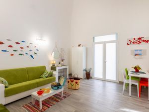 23768010-Ferienwohnung-4-Bisceglie-300x225-1