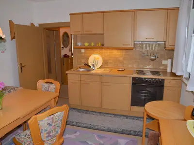 Wohnküche mit Küchenzeile