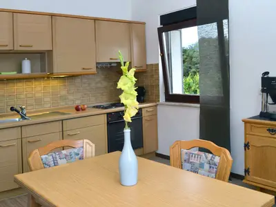 Wohnküche mit Küchenzeile