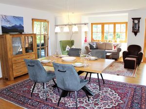 23886008-Ferienwohnung-4-Bischofswiesen-300x225-0