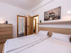 23916770-Ferienwohnung-3-Bischofswiesen-300x225-5