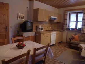 78429-Ferienwohnung-3-Bischofswiesen-300x225-3