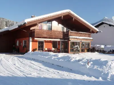 Haus Rosenrot im Winter
