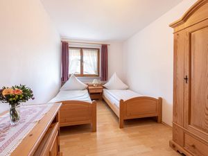 23886026-Ferienwohnung-4-Bischofswiesen-300x225-4