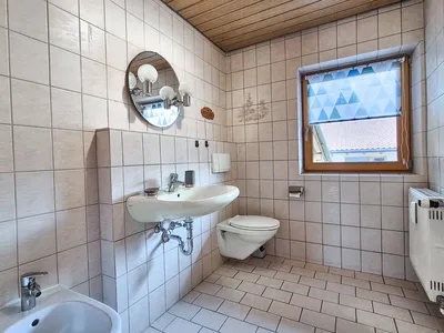 Badezimmer Fewo Berghäusl