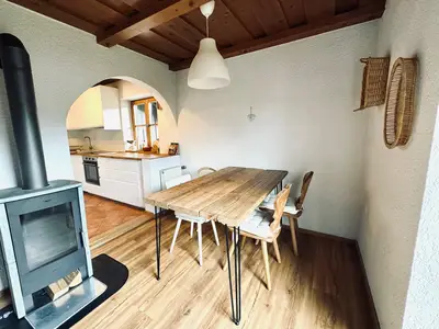 Essbereich mit Kamin