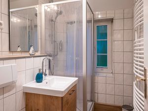 23021037-Ferienwohnung-4-Bispingen-300x225-5