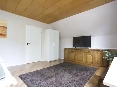 Schlafzimmer 1/Fernseher