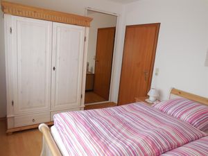 19013651-Ferienwohnung-4-Bispingen-300x225-5