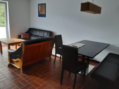 Ausstattung - Esstisch im Wohnzimmer Ausstattung - Esstisch im Wohnzimmer
