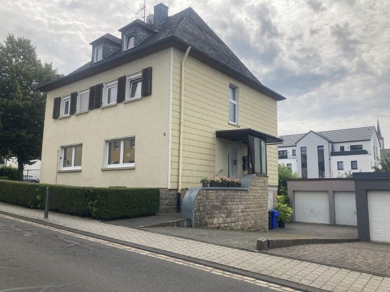 23323701-Ferienwohnung-4-Bitburg-800x600-0