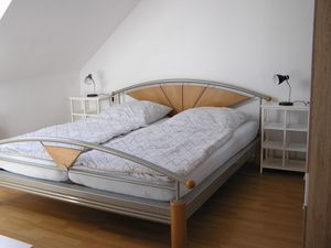 23913789-Ferienwohnung-4-Bitburg-300x225-4