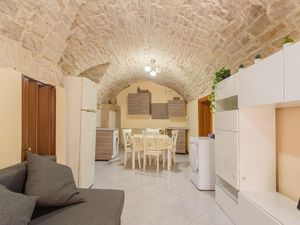 23519771-Ferienwohnung-4-Bitonto-300x225-4