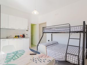 24045544-Ferienwohnung-5-Bitonto-300x225-4