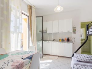 24045544-Ferienwohnung-5-Bitonto-300x225-3