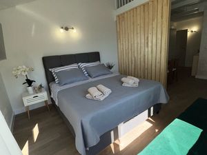 24015780-Ferienwohnung-3-Blace-300x225-4