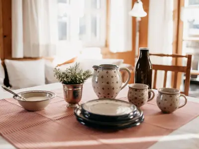 hochwertiges handgetöpfertes Geschirr aus der Region