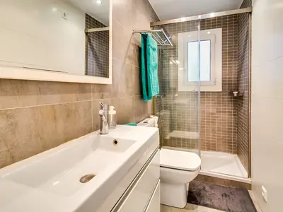 BathRoom BathRoom